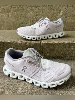 On Running Cloud 5 Lily Pink Frost Womens Athletic Running Shoes Size 7 59.98899